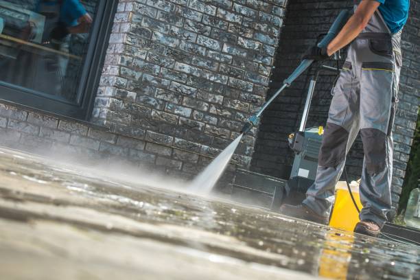 Best Pool Deck Cleaning  in Bonita Springs, FL