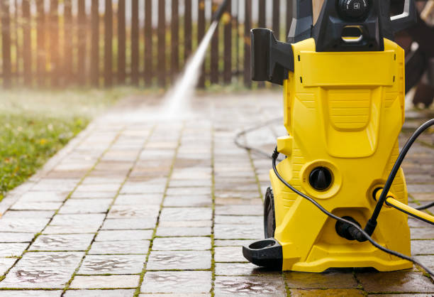 Best Animal Enclosure Cleaning  in Bonita Springs, FL